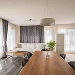 Penthouse At White Cliffs Apartament Bjała
