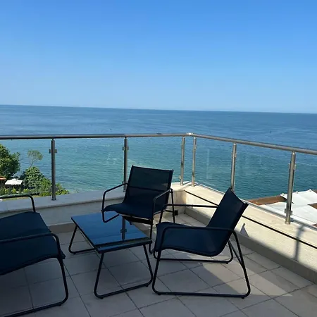 Penthouse At White Cliffs Apartment *
