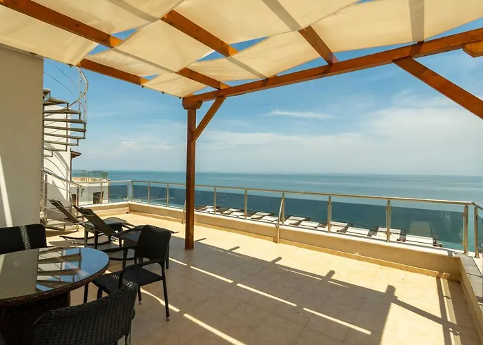 Penthouse At White Cliffs